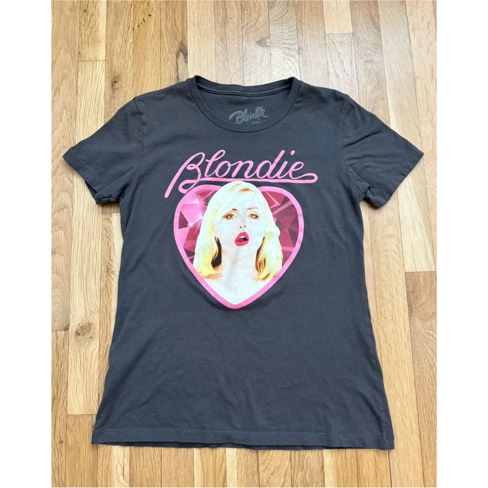 Blondie Diamond Heart by Goodie Two Sleeves Graphic TShirt - Picture 2 of 13